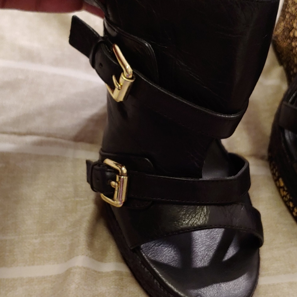 DMSX Donald J. Pliner Shoes - Picture 8 of 8
